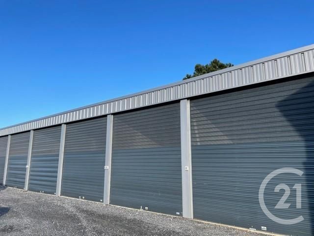 Afficher la photo en grand parking à louer - 33.25 m2 - PARENTIS EN BORN - 40 - AQUITAINE - Century 21 Group Immo